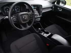 Volvo XC40 (2020) thumbnail 11