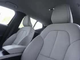Volvo XC40 (2020) thumbnail 17