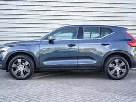 Volvo XC40 (2020) thumbnail 3