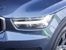 Volvo XC40 (2020) thumbnail 4