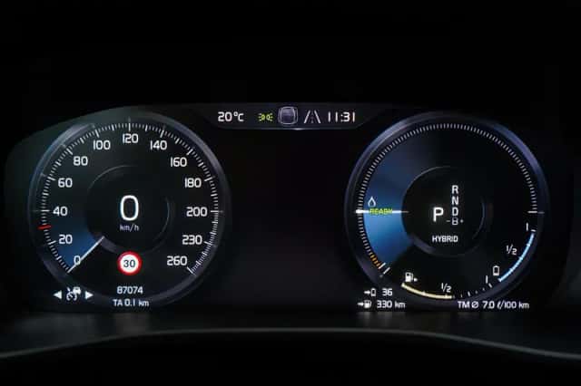Volvo XC40 (2021) thumbnail 5