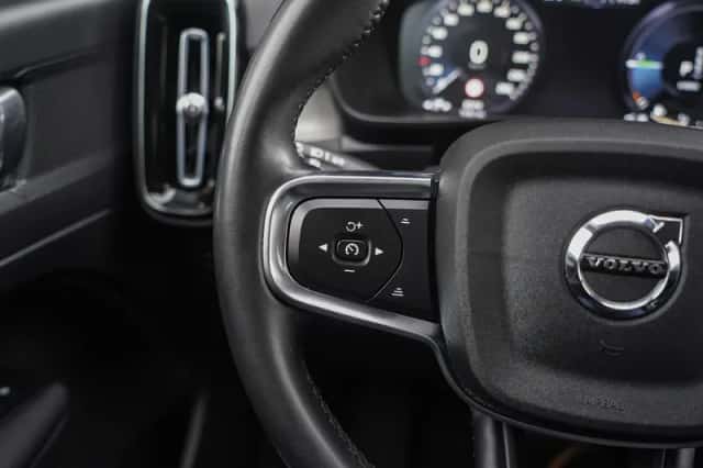 Volvo XC40 (2021) thumbnail 6