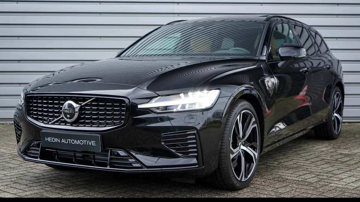 Volvo V60 (2026) — foto 1