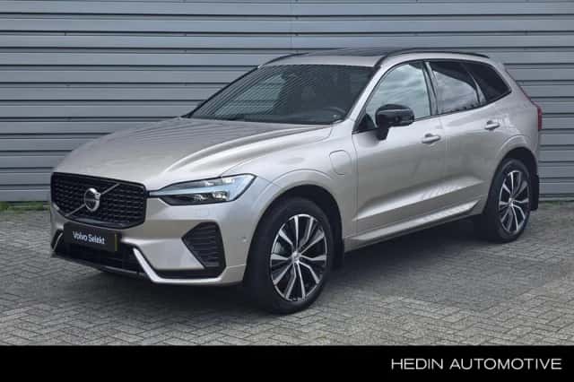 Volvo XC60 (2023) thumbnail 1
