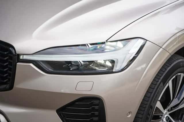 Volvo XC60 (2023) thumbnail 4