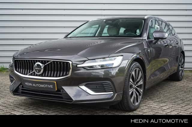 Volvo V60 (2023) thumbnail 1