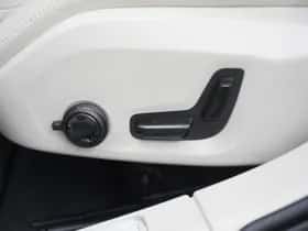 Volvo V60 (2023) thumbnail 16