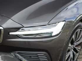 Volvo V60 (2023) thumbnail 4
