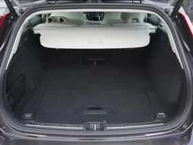 Volvo V60 (2023) thumbnail 10