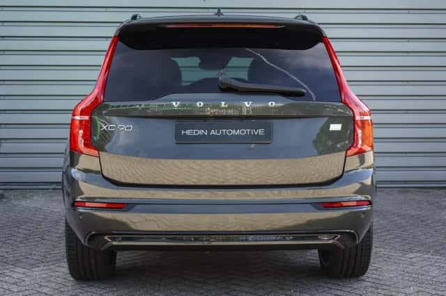Volvo XC90 (2022) thumbnail 5