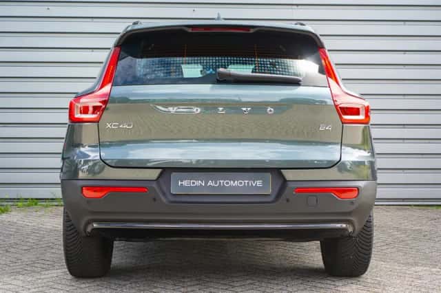 Volvo XC40 (2025) thumbnail 5