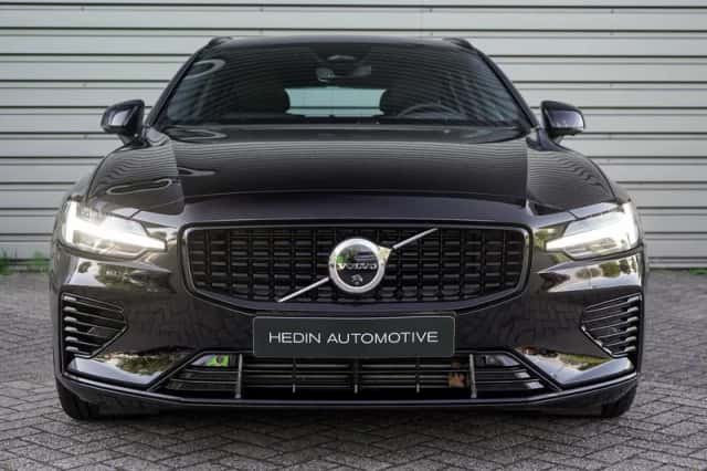 Volvo V60 (2025) thumbnail 2