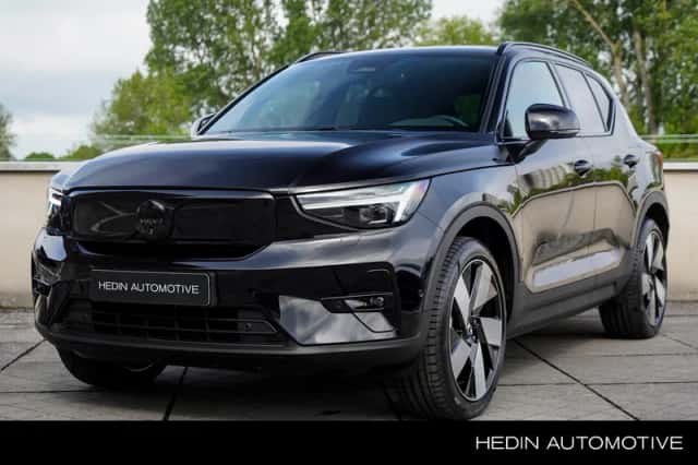 Volvo EX40 (2025)