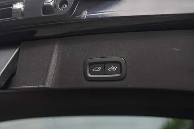 Volvo EX40 (2025) thumbnail 11