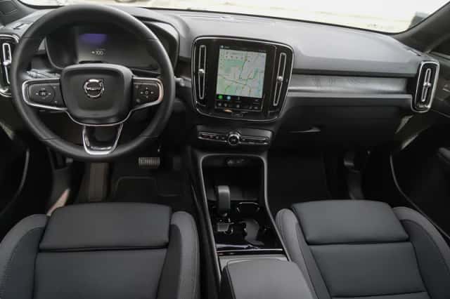 Volvo EX40 (2025) thumbnail 13