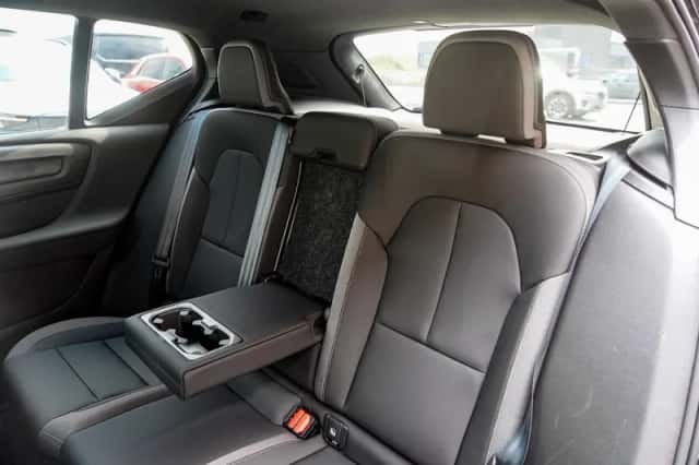 Volvo EX40 (2025) thumbnail 14