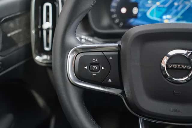 Volvo EX40 (2025) thumbnail 19
