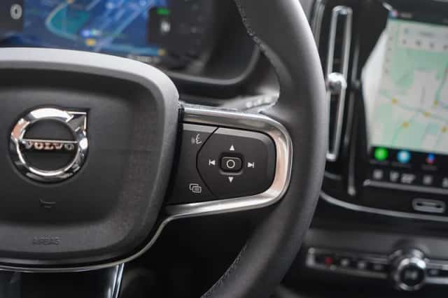 Volvo EX40 (2025) thumbnail 20