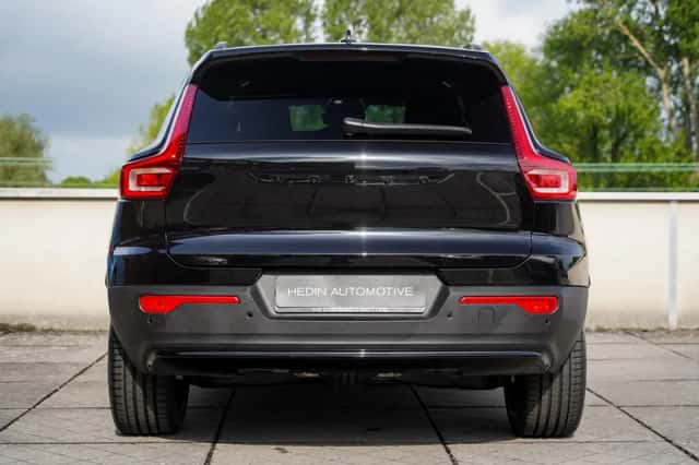 Volvo EX40 (2025) thumbnail 5