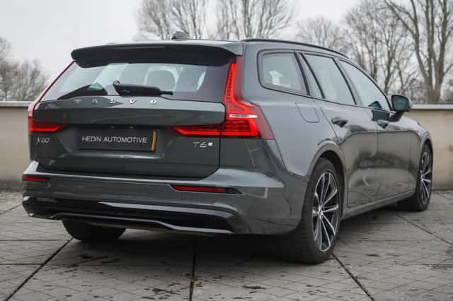 Volvo V60 (2025) thumbnail 2