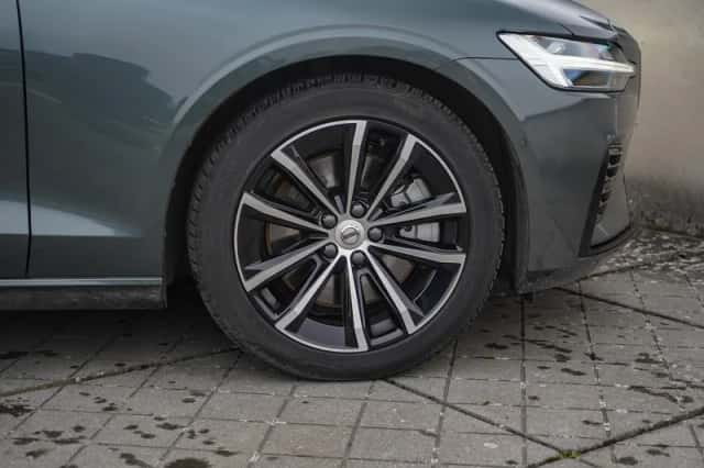 Volvo V60 (2025) thumbnail 4