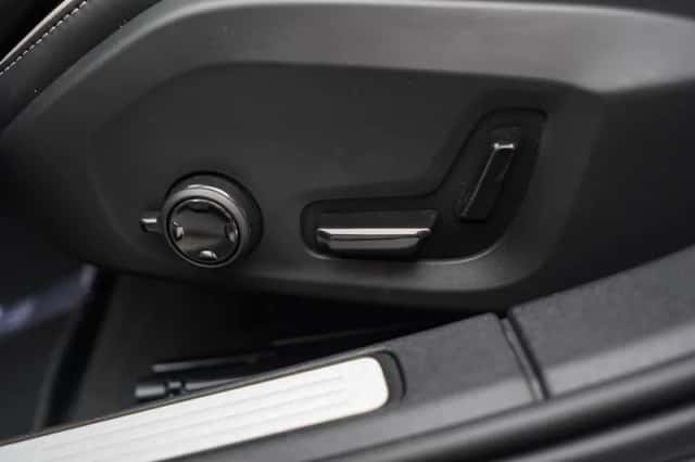 Volvo V60 (2025) thumbnail 16
