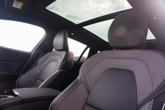 Volvo V60 (2025) thumbnail 17