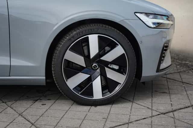 Volvo V60 (2025) thumbnail 7