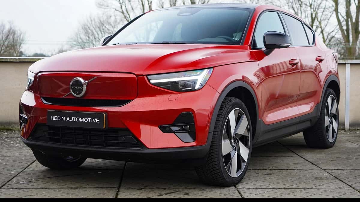 Volvo C40 (2025) — foto 1