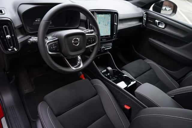 Volvo C40 (2025) thumbnail 12