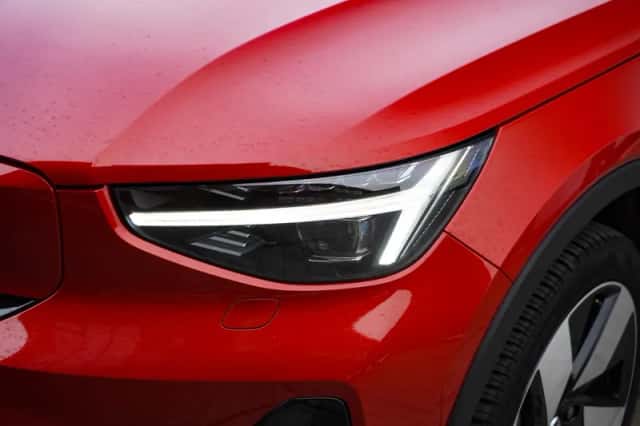 Volvo C40 (2025) thumbnail 4