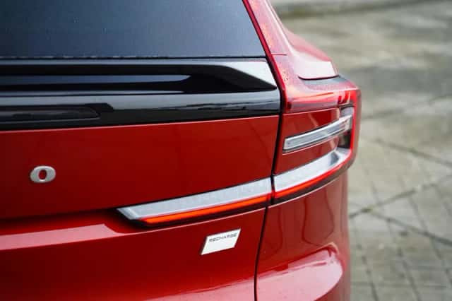 Volvo C40 (2025) thumbnail 9