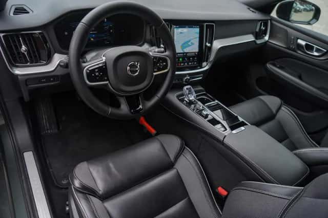 Volvo V60 (2025) thumbnail 12