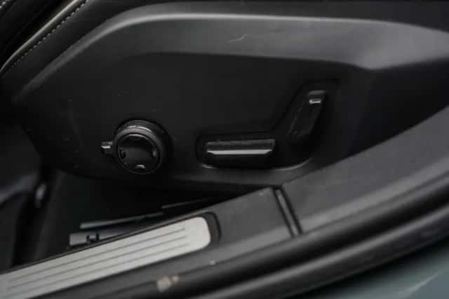 Volvo V60 (2025) thumbnail 16