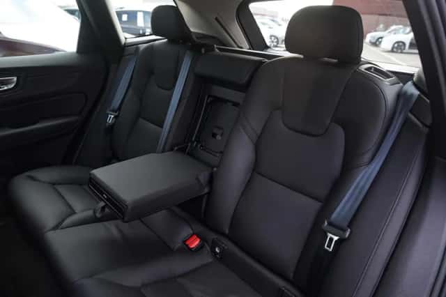 Volvo XC60 (2025) thumbnail 20