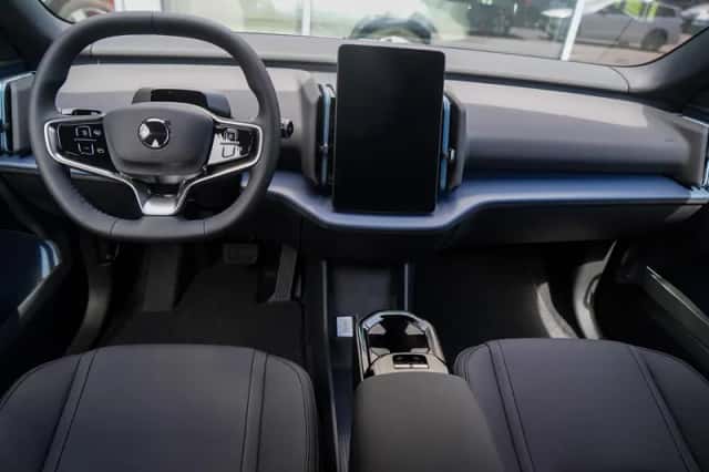 Volvo EX30 (2026) thumbnail 3