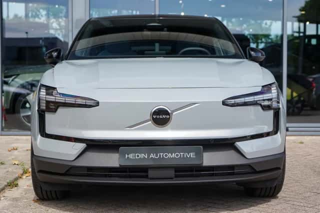 Volvo EX30 (2026) thumbnail 6