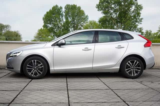 Volvo V40 (2017) thumbnail 3
