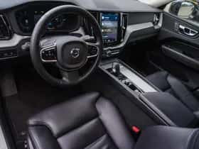 Volvo XC60 (2022) thumbnail 12
