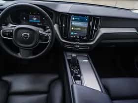 Volvo XC60 (2022) thumbnail 13