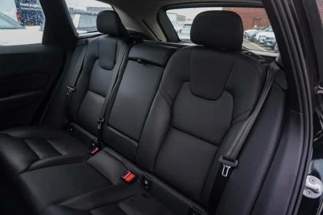 Volvo XC60 (2022) thumbnail 14