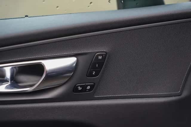 Volvo XC60 (2022) thumbnail 15