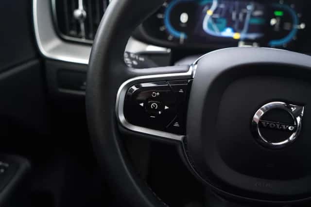 Volvo XC60 (2022) thumbnail 19