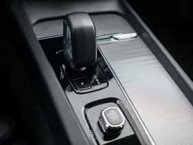 Volvo XC60 (2022) thumbnail 28