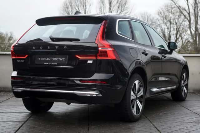 Volvo XC60 (2022) thumbnail 6