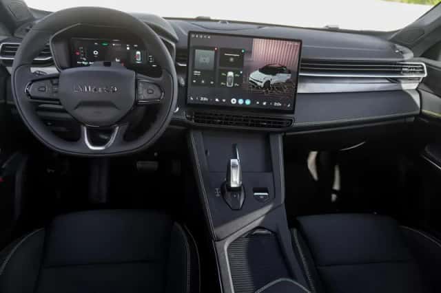Lynk & Co 01 (2026) thumbnail 12