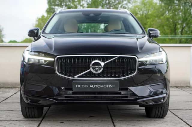Volvo XC60 (2021) thumbnail 2