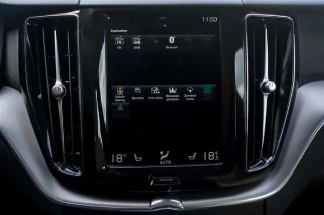 Volvo XC60 (2021) thumbnail 24