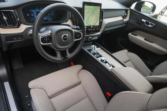 Volvo XC60 (2026) thumbnail 12