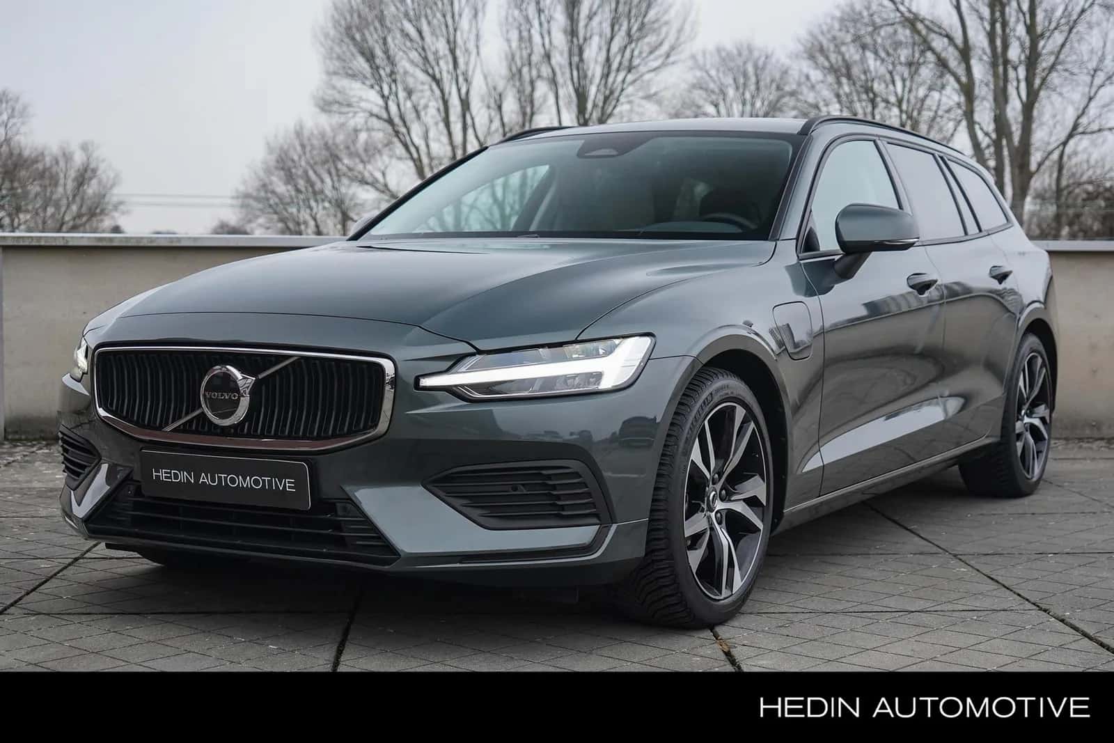 Volvo V60 (2025) — foto 1